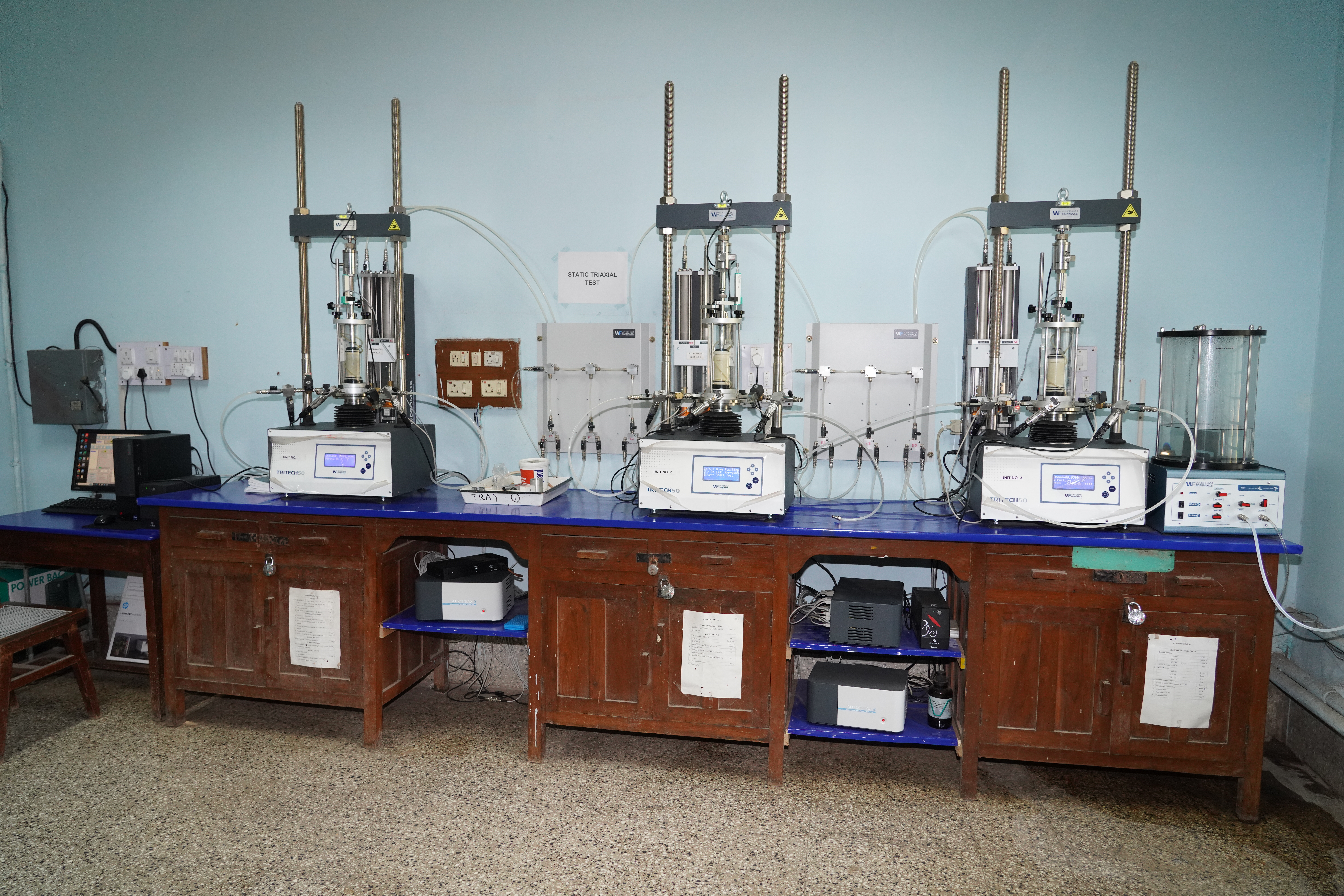                                                                               Static Tri axial test
                                                                               